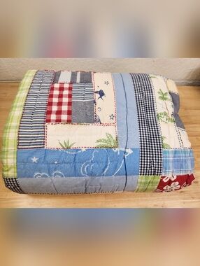 Pottery Barn Kids Aloha Patchwork Quilt  Twin Hawaiian Tropical Reversible Flaw
